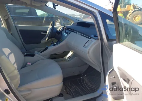 2011 Toyota Prius Two z USA, uszkodzony, nr VIN JTDKN3DUXB1386738